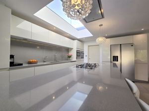 Photo 28- click for photo gallery